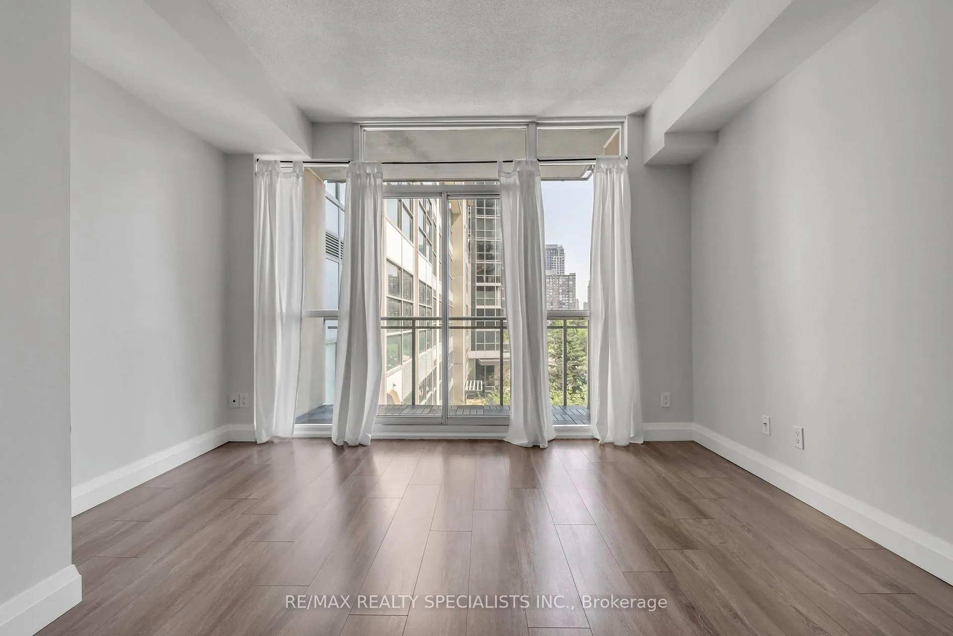 Photo 17 of Unit 309, 225 Webb Drive, Mississauga, City Centre — HOMEH