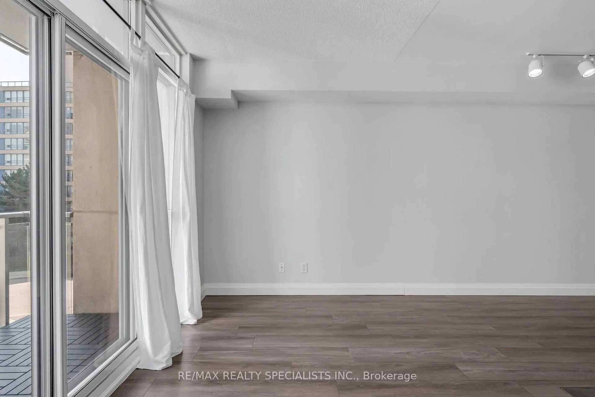 Photo 19 of Unit 309, 225 Webb Drive, Mississauga, City Centre — HOMEH