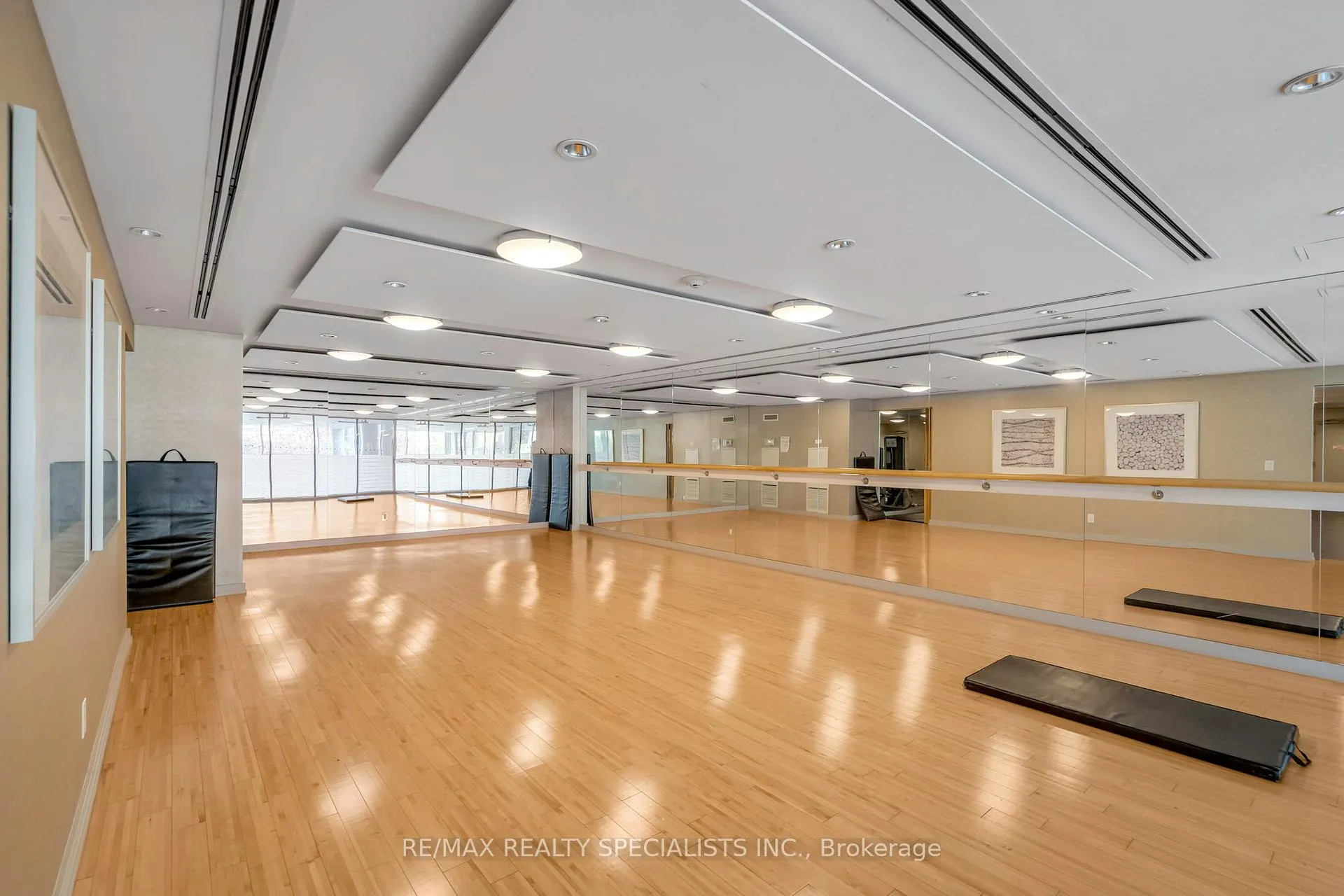 Photo 33 of Unit 309, 225 Webb Drive, Mississauga, City Centre — HOMEH