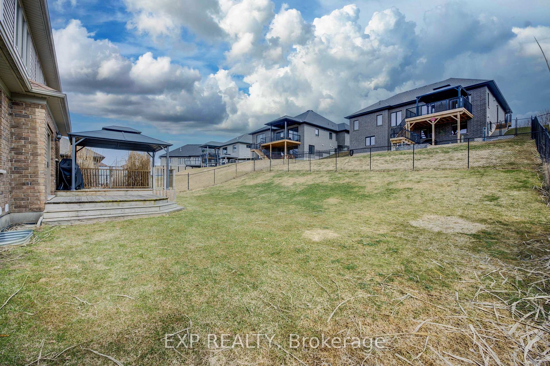 Photo 44 of 165 River Run Road, Mapleton, Rural Mapleton — HOMEH