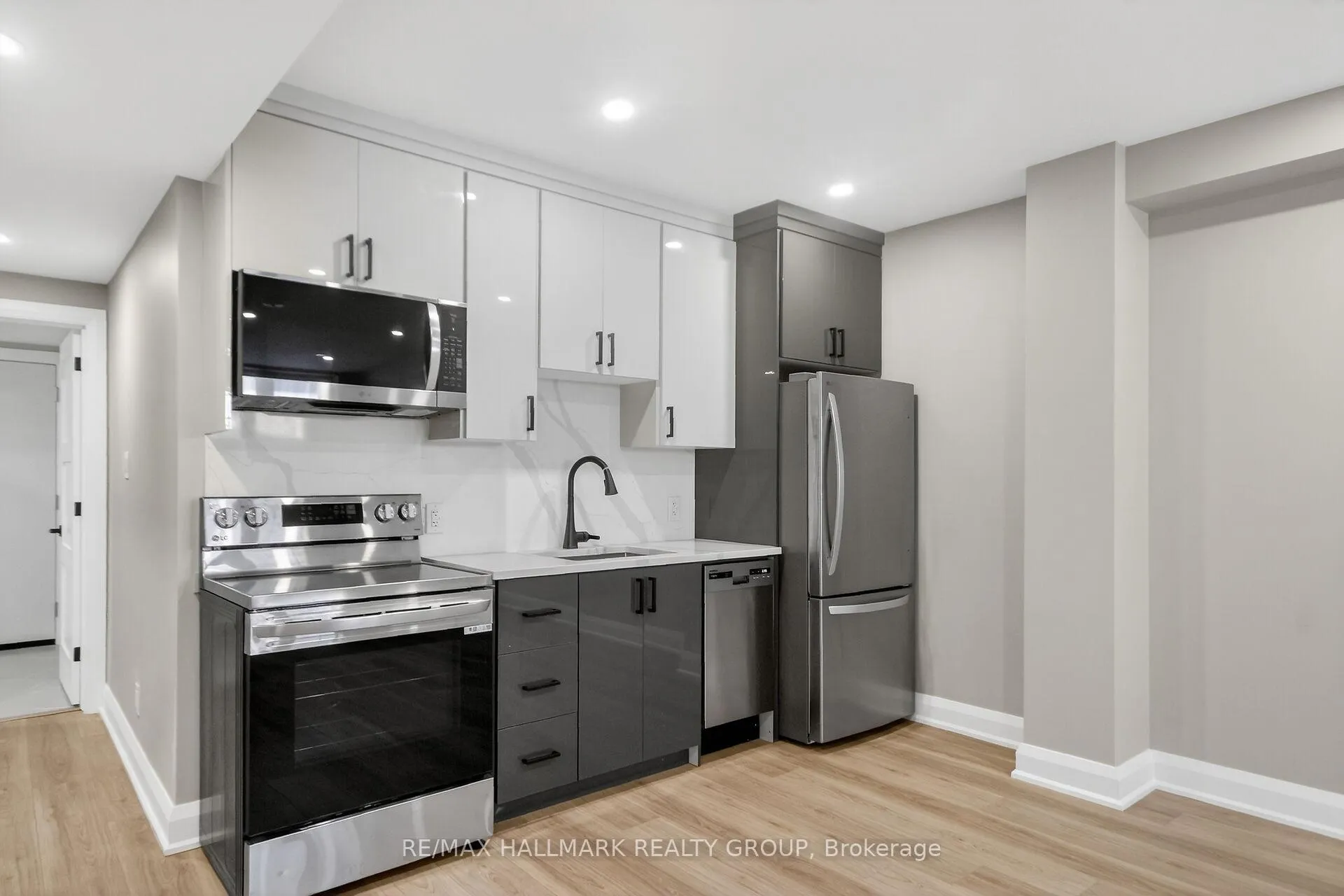 Photo 9 of Unit B - Basement Unit, 78 Burnett's Grove Circle, Ottawa, Barrhaven - Pheasant Run — HOMEH