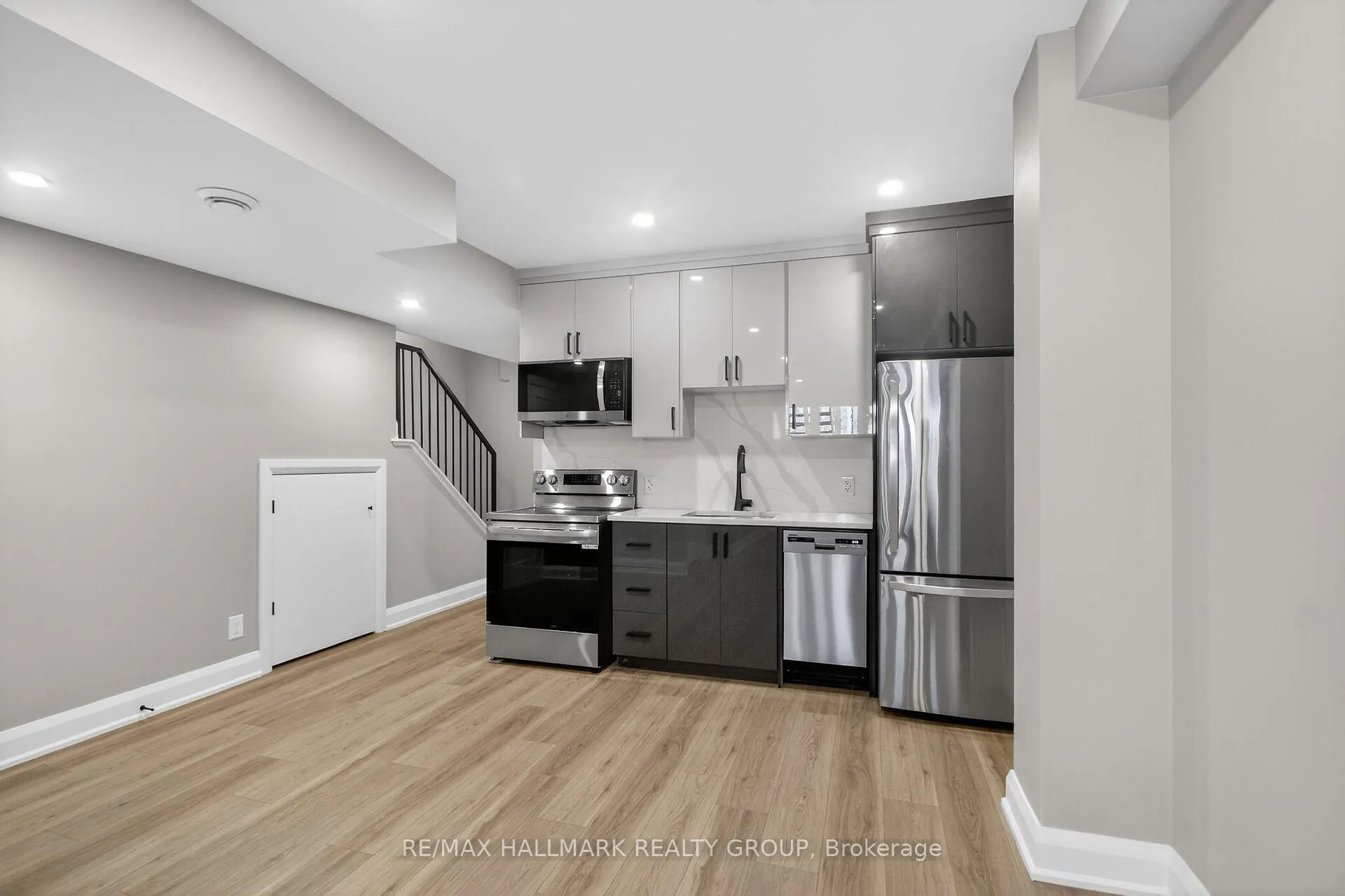 Photo 13 of Unit B - Basement Unit, 78 Burnett's Grove Circle, Ottawa, Barrhaven - Pheasant Run — HOMEH