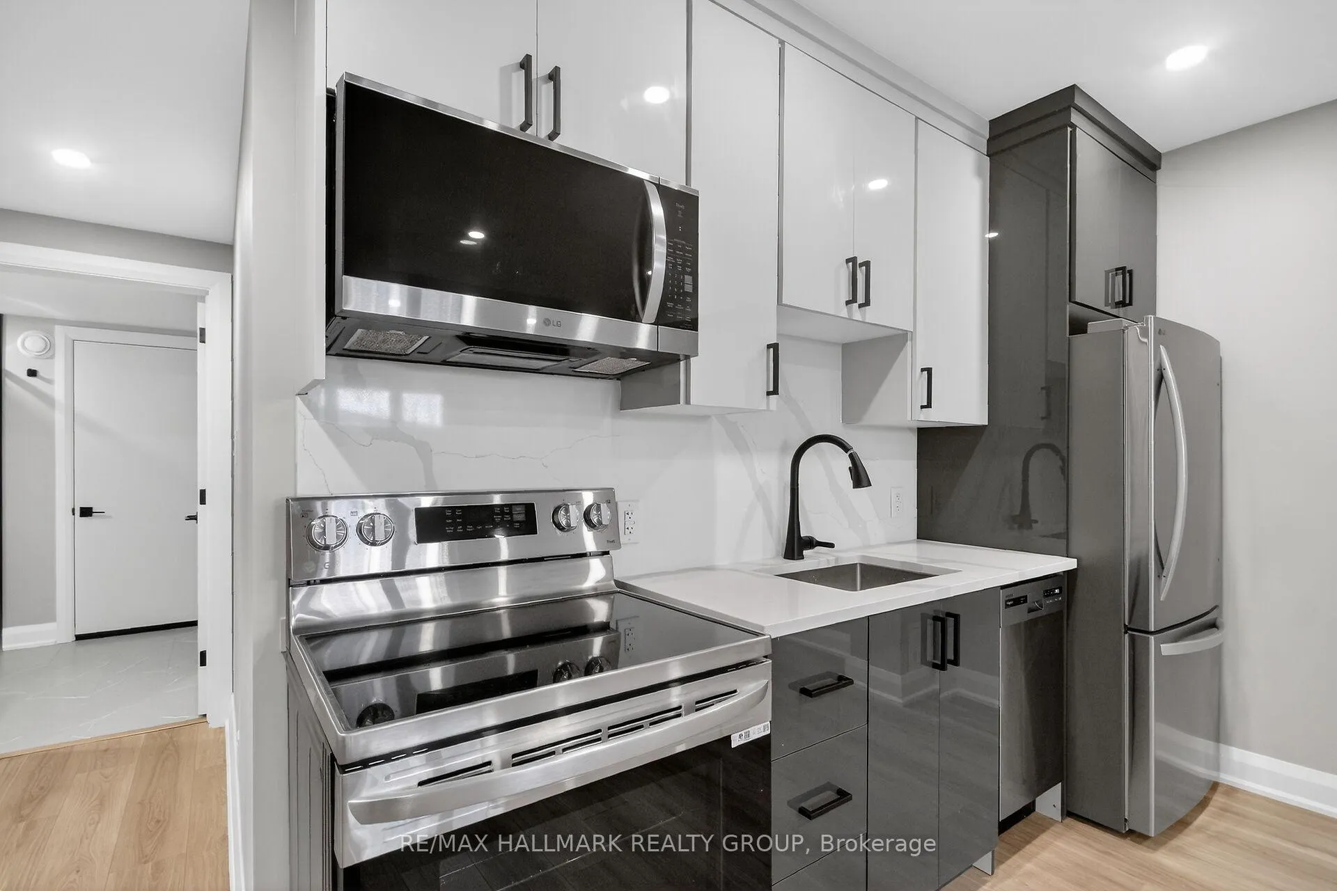 Photo 16 of Unit B - Basement Unit, 78 Burnett's Grove Circle, Ottawa, Barrhaven - Pheasant Run — HOMEH