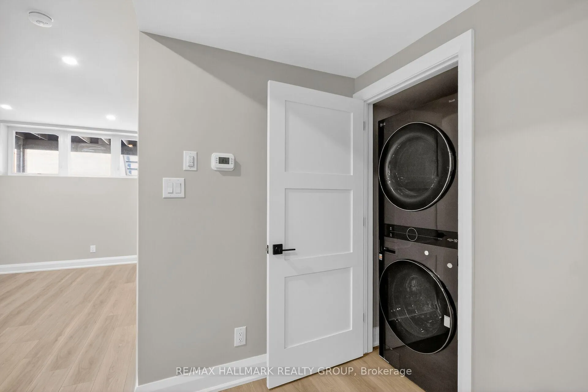 Photo 25 of Unit B - Basement Unit, 78 Burnett's Grove Circle, Ottawa, Barrhaven - Pheasant Run — HOMEH