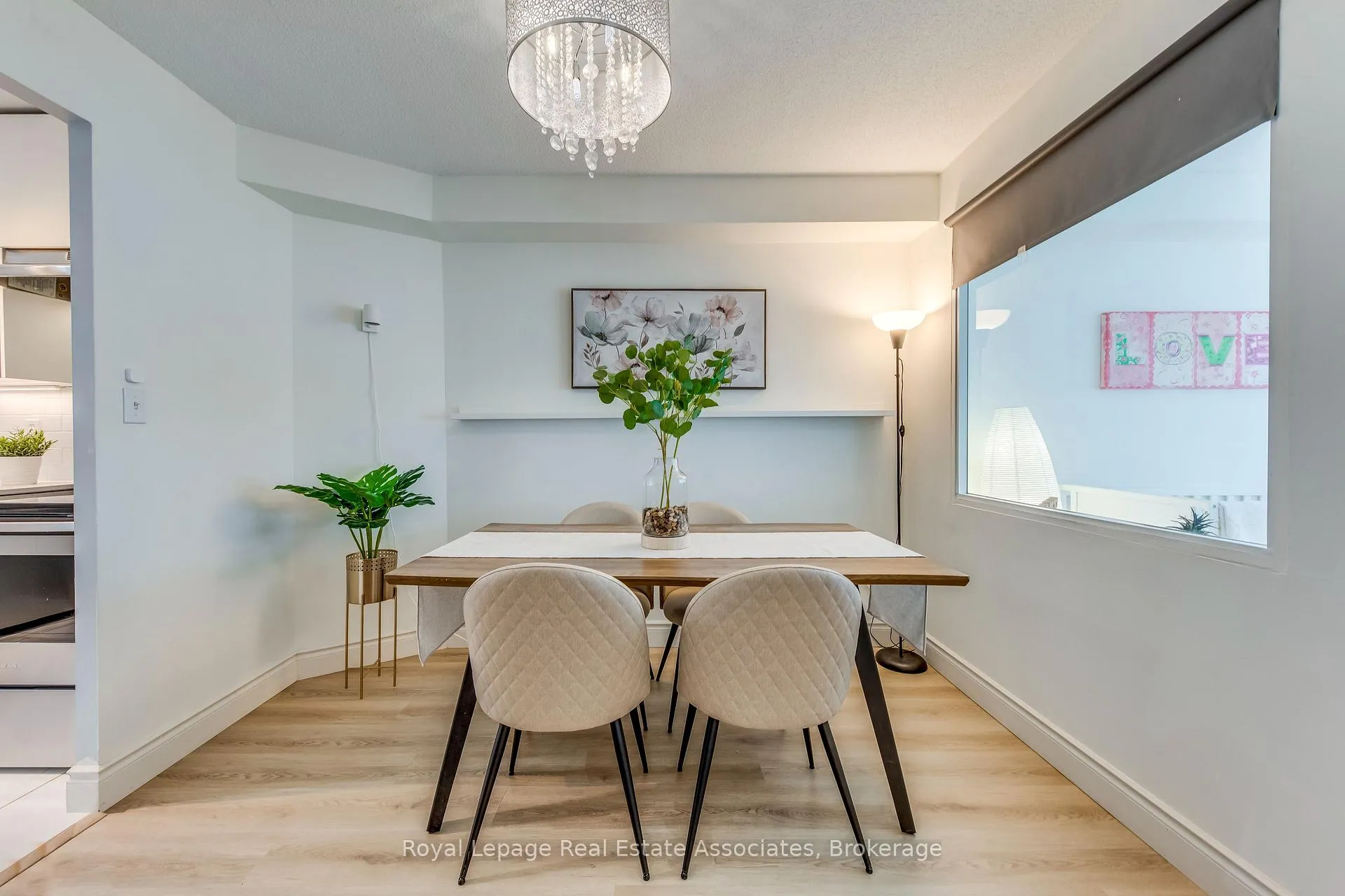 Photo 8 of Unit 901, 155 Hillcrest Avenue, Mississauga, Cooksville — HOMEH