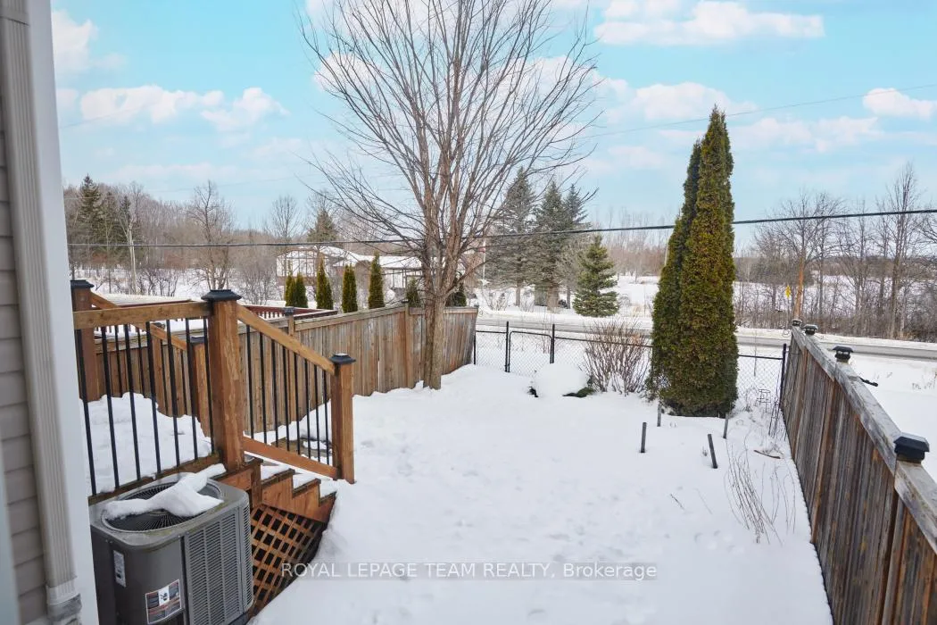 Photo 2 of 2047 Dunollie Crescent, Ottawa, Kanata - Morgan's Grant/South March — HOMEH