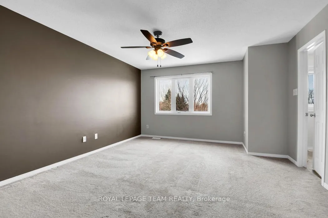 Photo 19 of 2047 Dunollie Crescent, Ottawa, Kanata - Morgan's Grant/South March — HOMEH