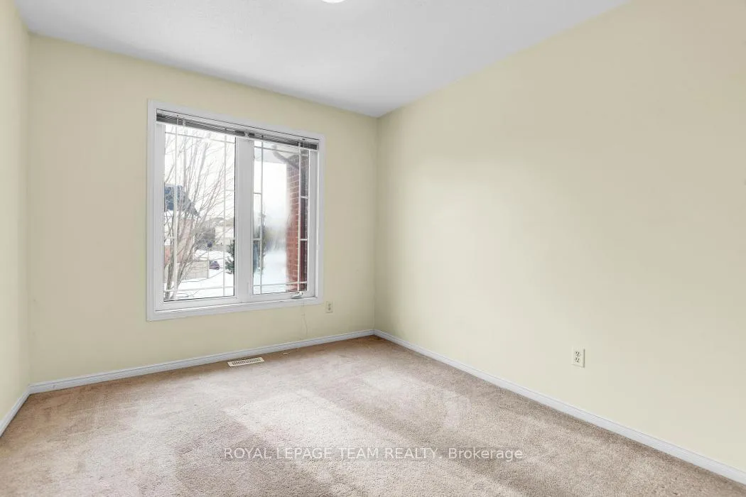 Photo 24 of 2047 Dunollie Crescent, Ottawa, Kanata - Morgan's Grant/South March — HOMEH