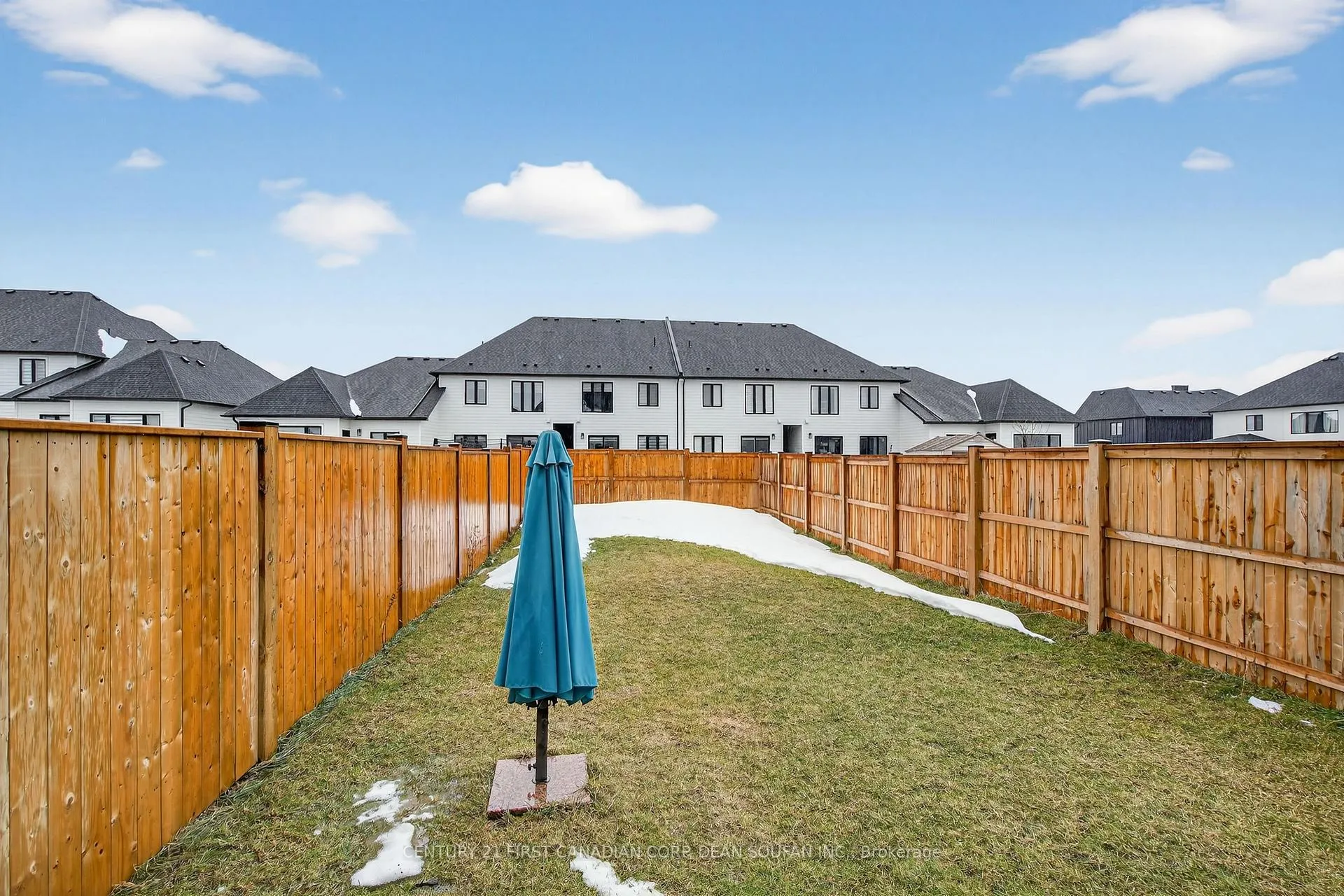 Photo 33 of 111 Winlow Way, Middlesex Centre, Rural Middlesex Centre — HOMEH