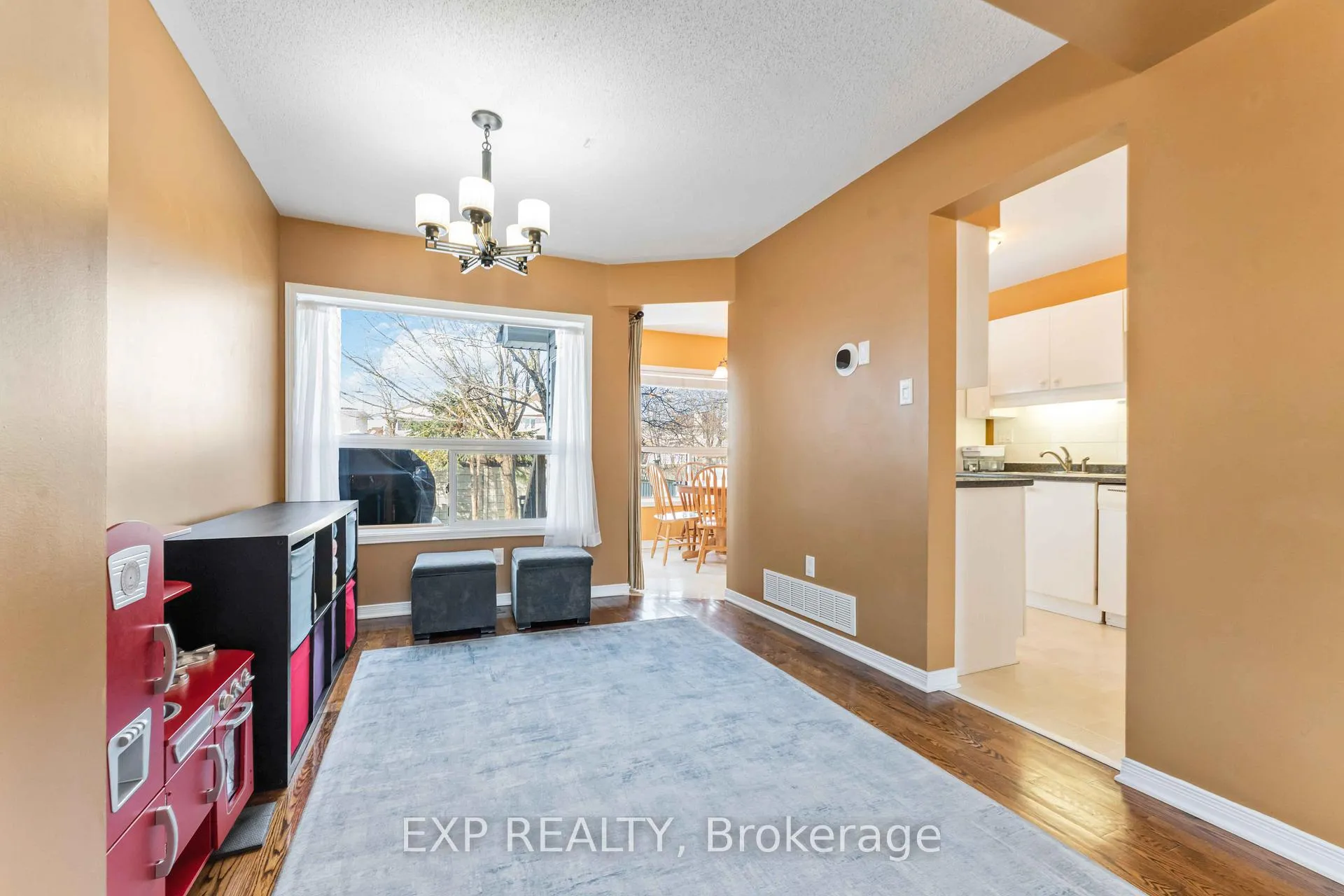 Photo 4 of 5 Mullcraft Crescent, Ottawa, Barrhaven - Longfields — HOMEH
