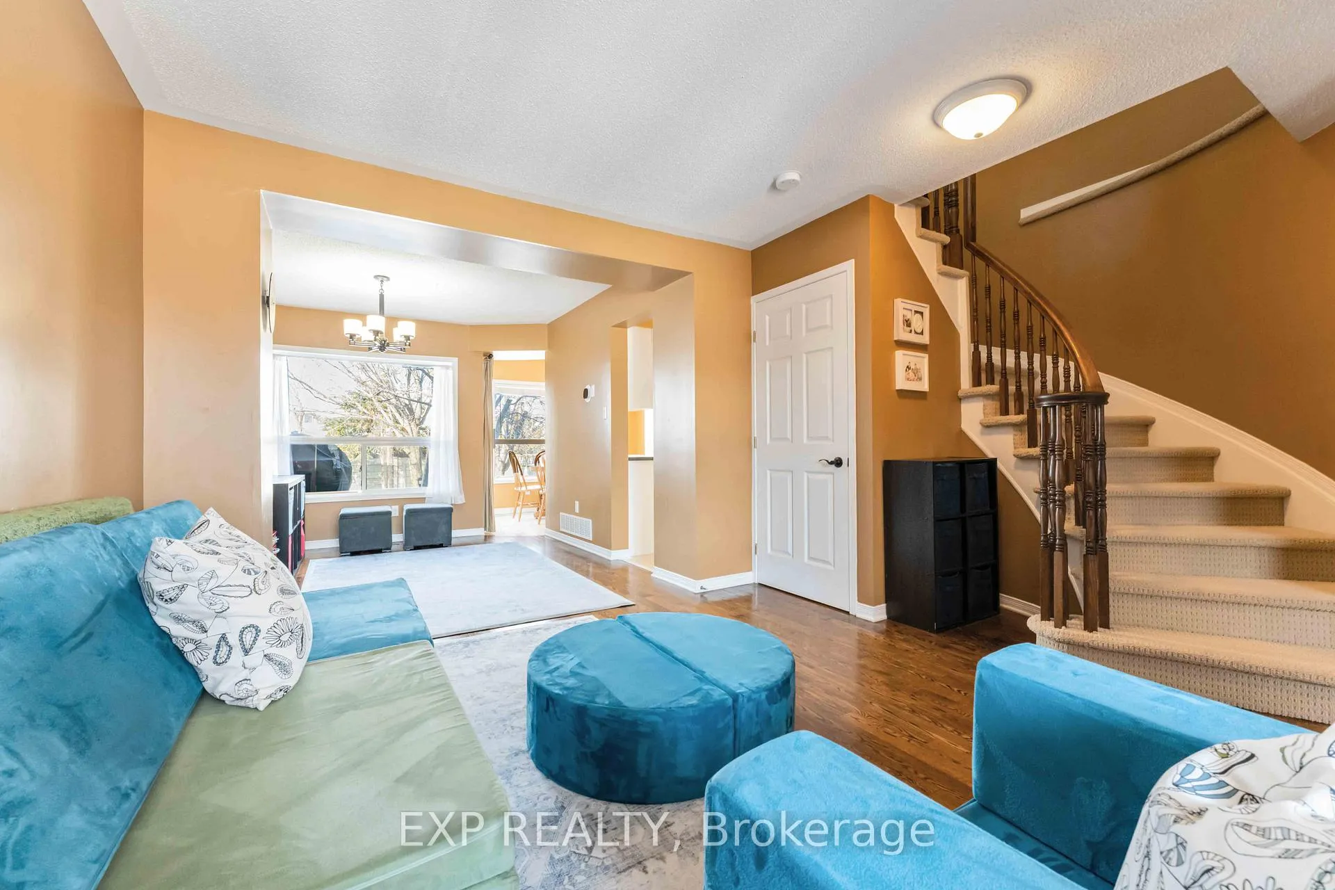 Photo 6 of 5 Mullcraft Crescent, Ottawa, Barrhaven - Longfields — HOMEH