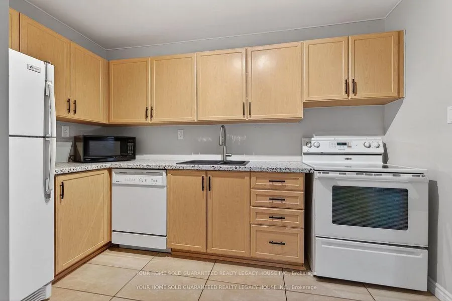 Photo 7 of Unit 39, 780 Datzell Lane, Kingston, South of Taylor-Kidd Blvd — HOMEH
