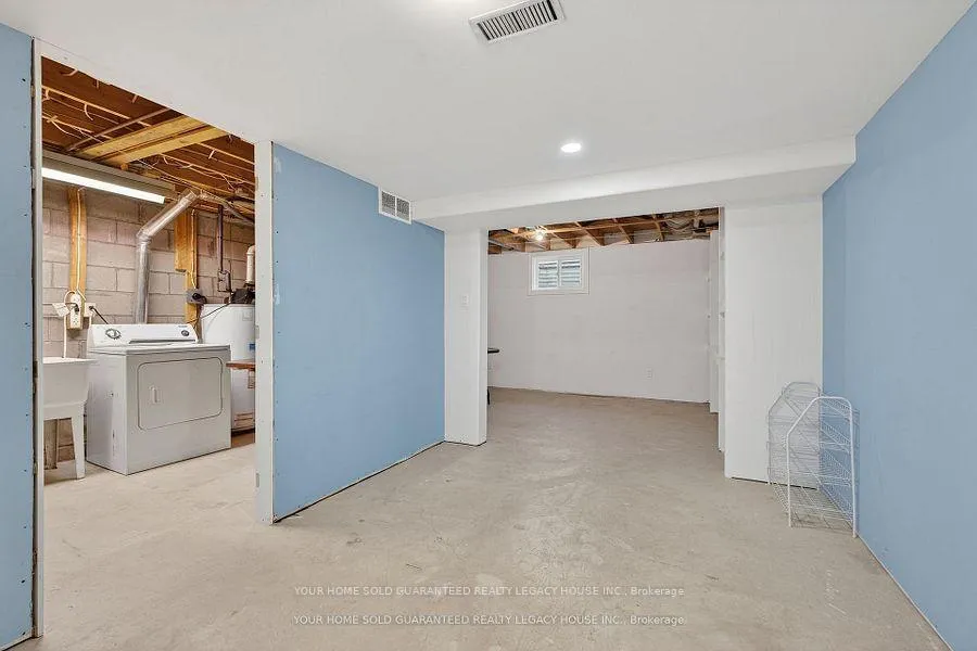 Photo 20 of Unit 39, 780 Datzell Lane, Kingston, South of Taylor-Kidd Blvd — HOMEH