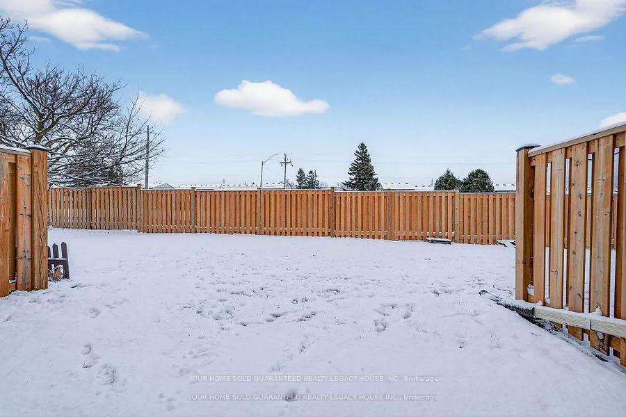 Photo 23 of Unit 39, 780 Datzell Lane, Kingston, South of Taylor-Kidd Blvd — HOMEH