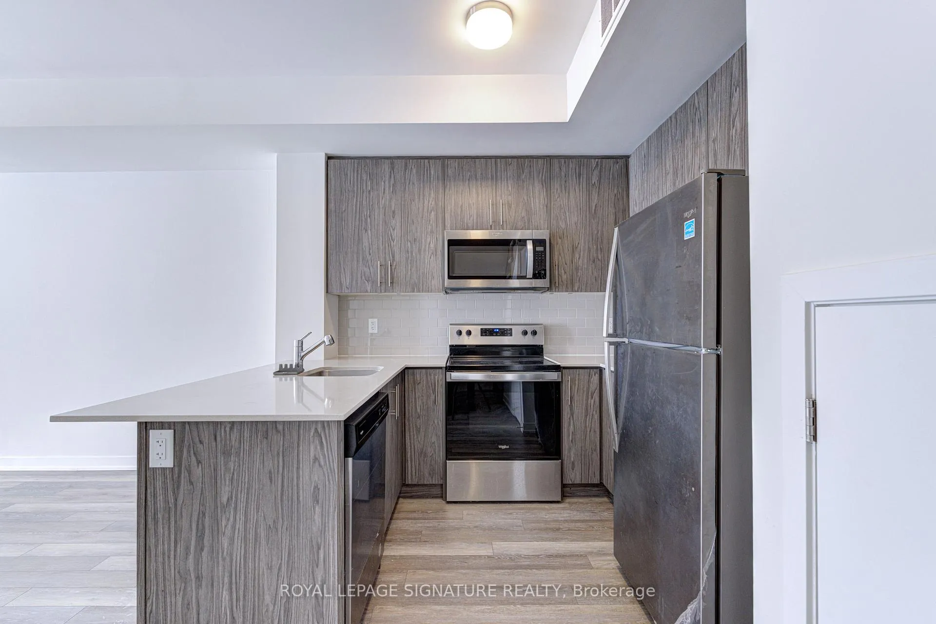 Photo 14 of Unit 4, 3429 Ridgeway Drive, Mississauga, Erin Mills — HOMEH
