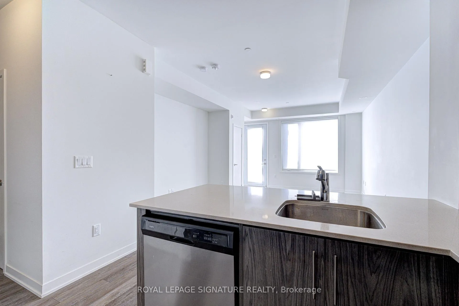 Photo 15 of Unit 4, 3429 Ridgeway Drive, Mississauga, Erin Mills — HOMEH