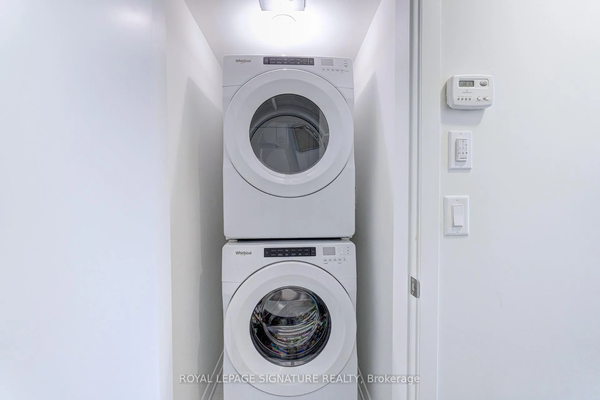 Photo 19 of Unit 4, 3429 Ridgeway Drive, Mississauga, Erin Mills — HOMEH