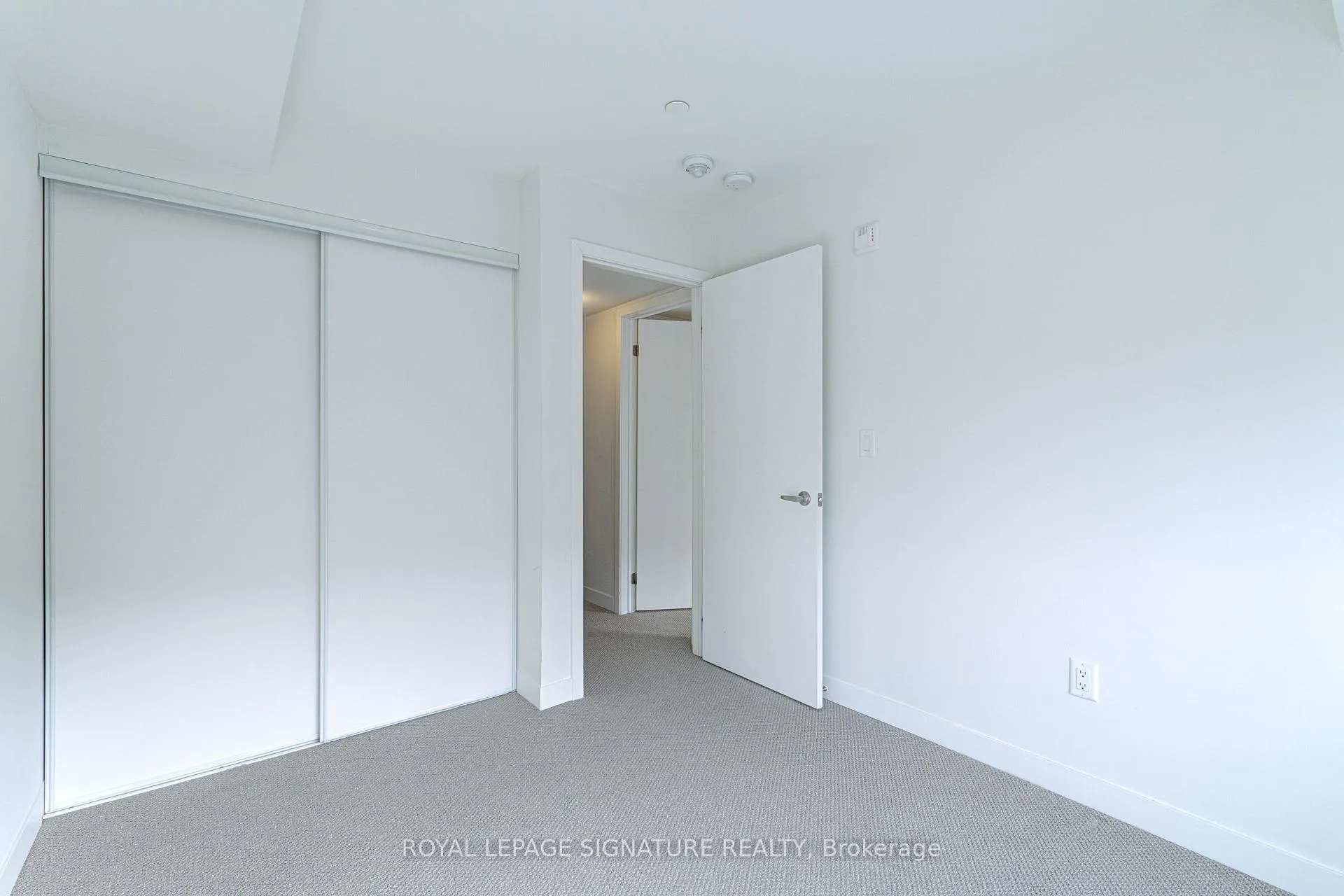 Photo 22 of Unit 4, 3429 Ridgeway Drive, Mississauga, Erin Mills — HOMEH