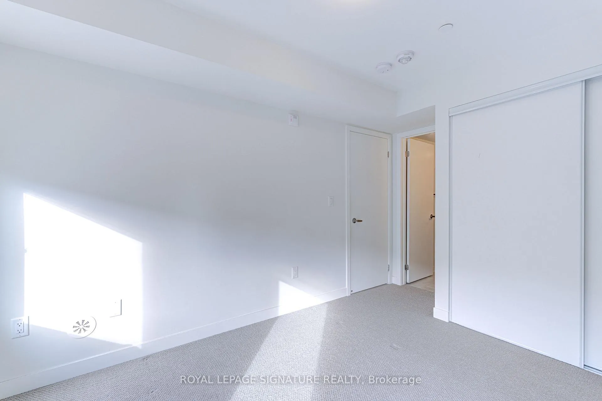 Photo 25 of Unit 4, 3429 Ridgeway Drive, Mississauga, Erin Mills — HOMEH