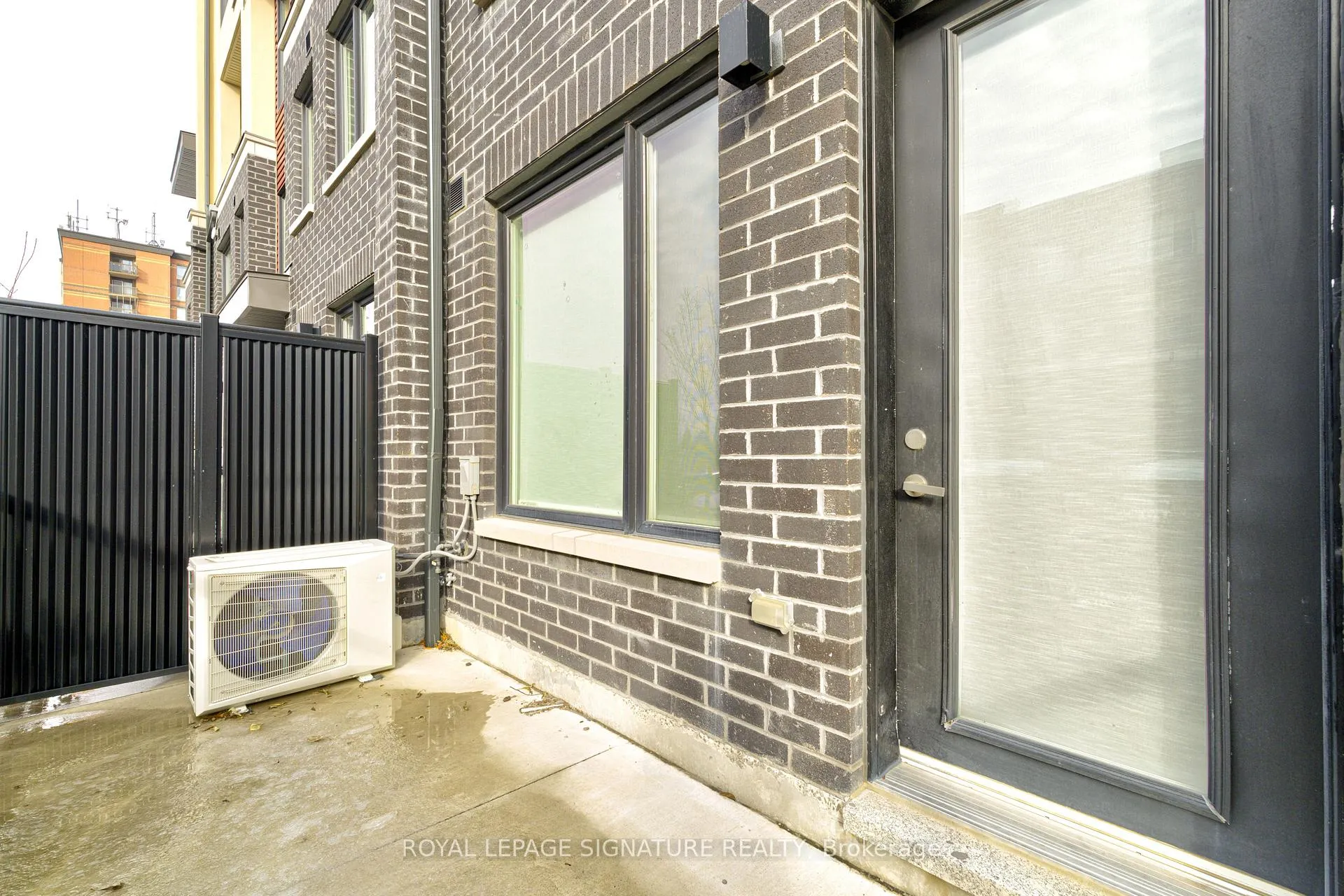 Photo 27 of Unit 4, 3429 Ridgeway Drive, Mississauga, Erin Mills — HOMEH