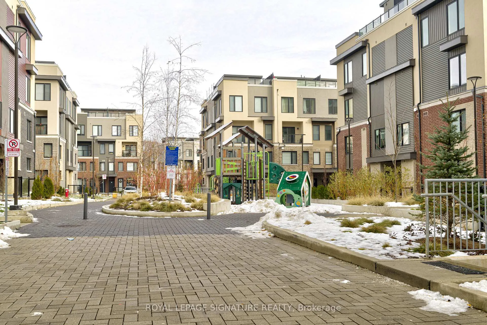 Photo 31 of Unit 4, 3429 Ridgeway Drive, Mississauga, Erin Mills — HOMEH