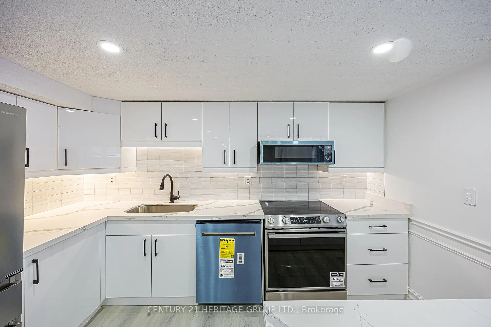 Photo 10 of Unit Bsmt, 60 Fairway Drive, Aurora, Aurora Highlands — HOMEH