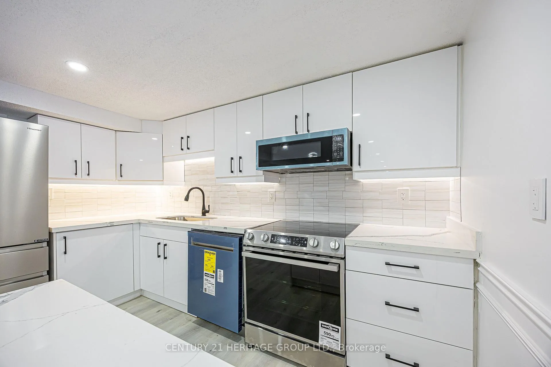 Photo 11 of Unit Bsmt, 60 Fairway Drive, Aurora, Aurora Highlands — HOMEH