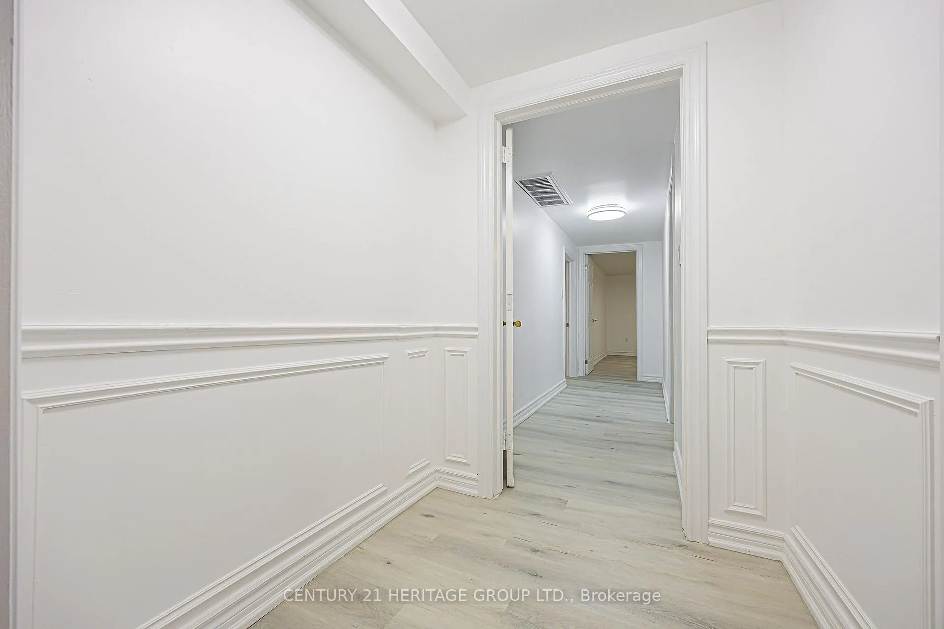 Photo 12 of Unit Bsmt, 60 Fairway Drive, Aurora, Aurora Highlands — HOMEH