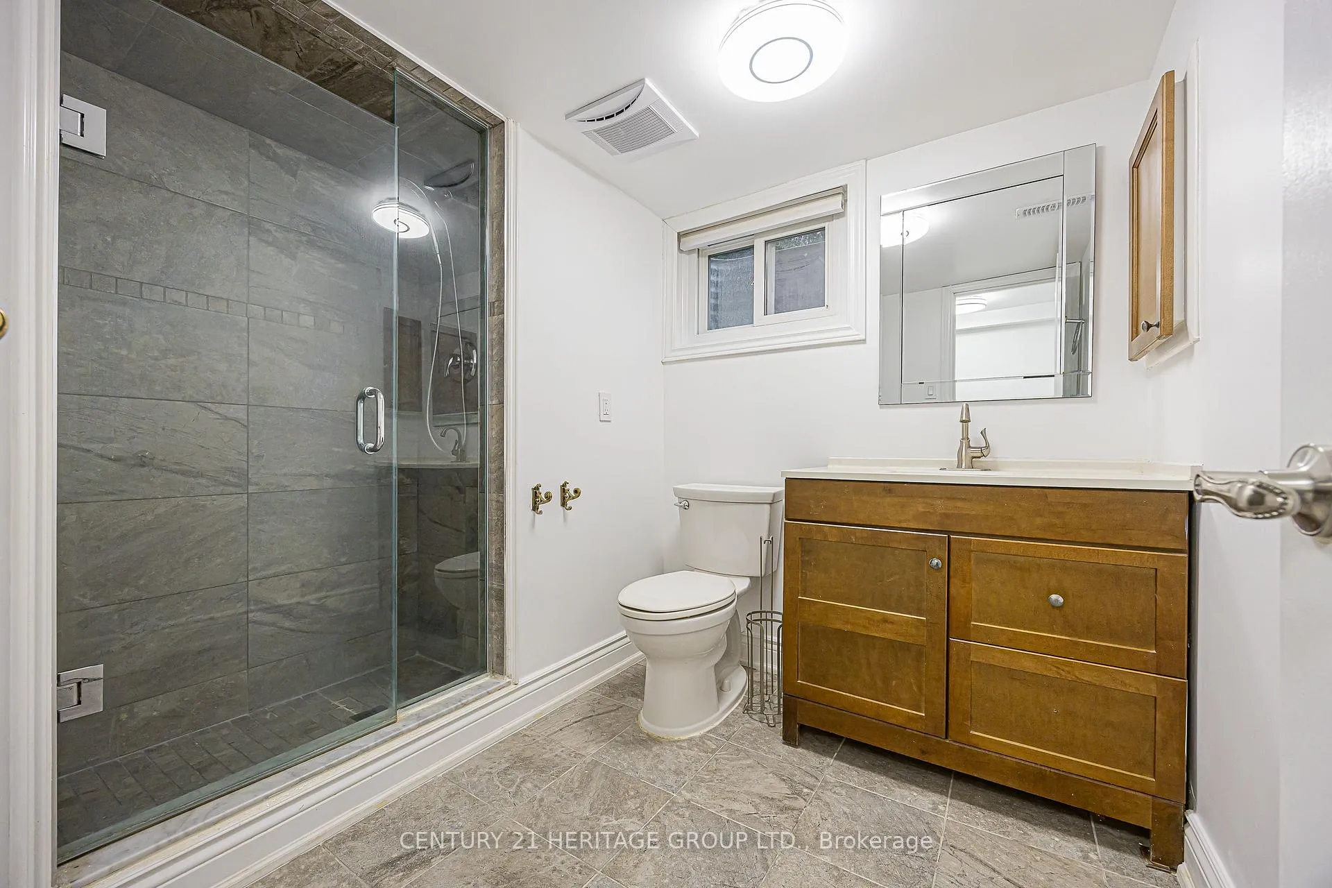 Photo 16 of Unit Bsmt, 60 Fairway Drive, Aurora, Aurora Highlands — HOMEH