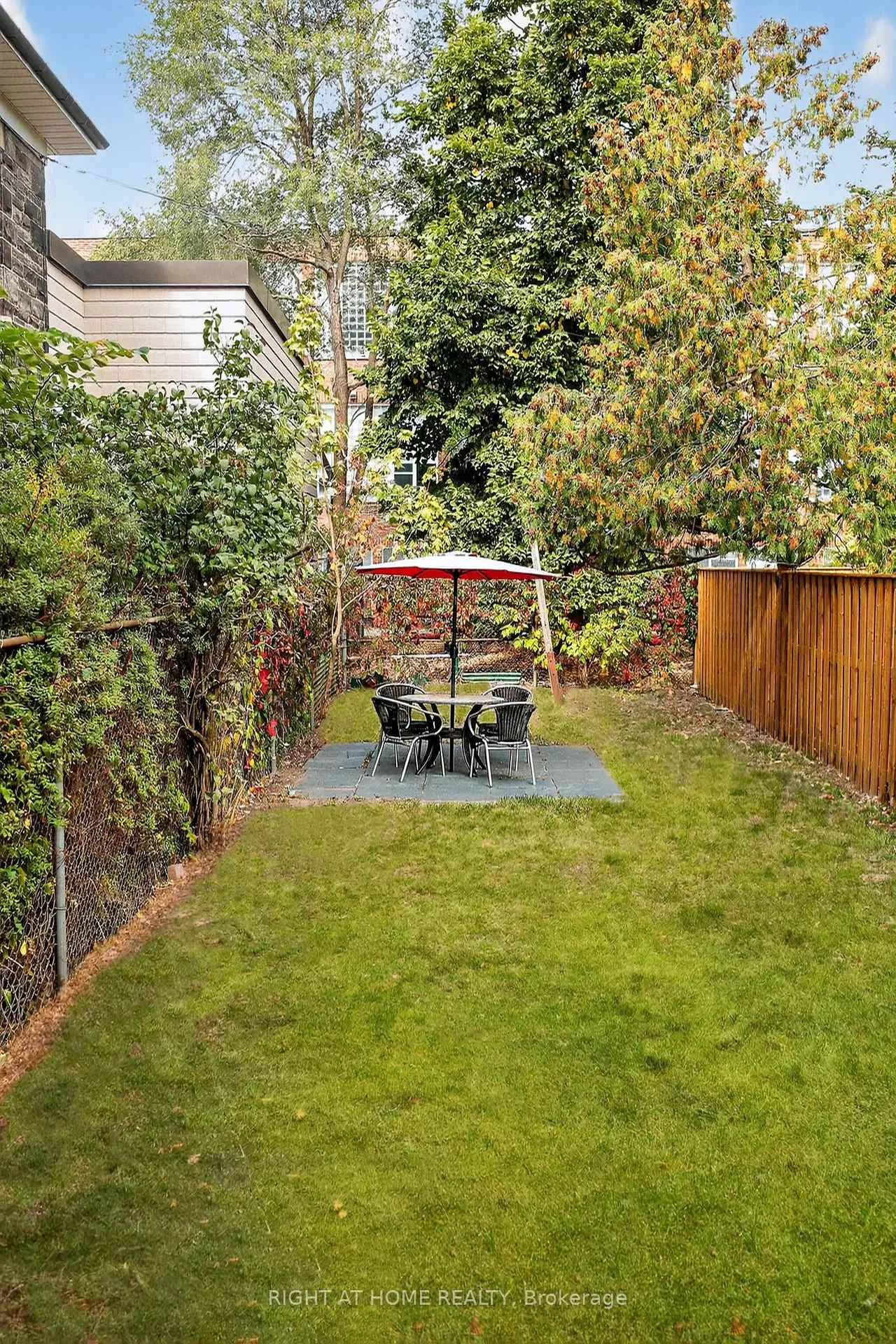 Photo 24 of 796 Kingston Road, Toronto, East End-Danforth — HOMEH
