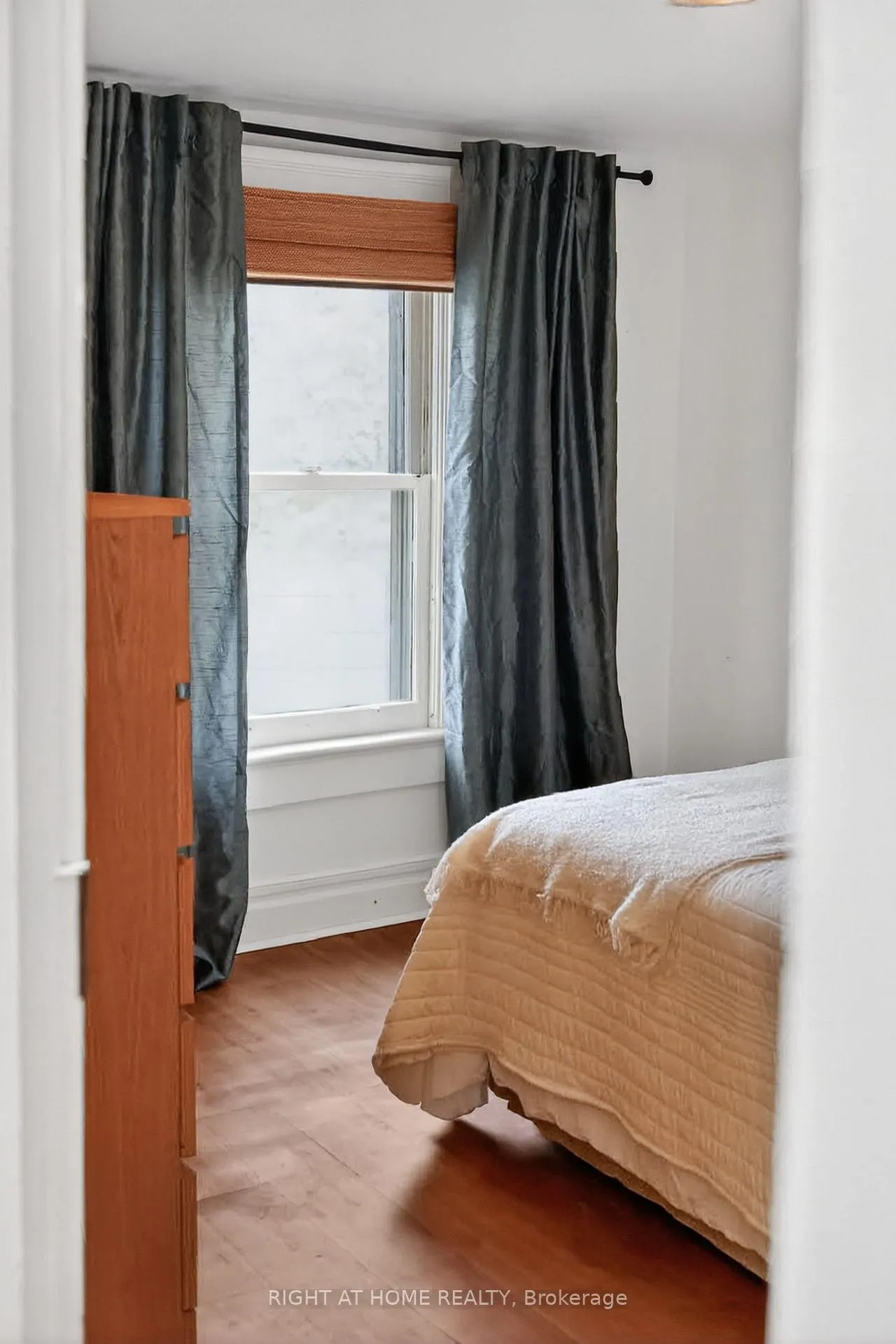 Photo 40 of 796 Kingston Road, Toronto, East End-Danforth — HOMEH