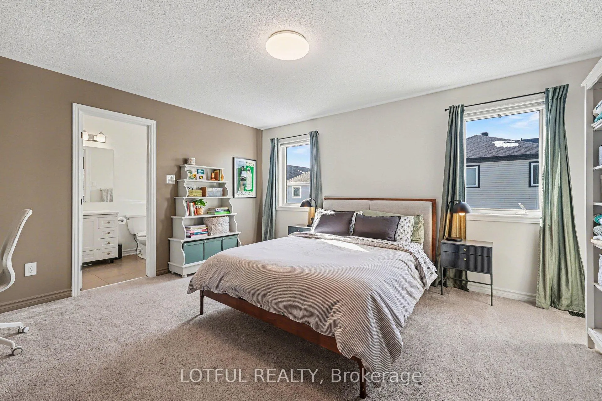 Photo 20 of 521 Foxlight Circle, Ottawa, Kanata - Emerald Meadows/Trailwest — HOMEH