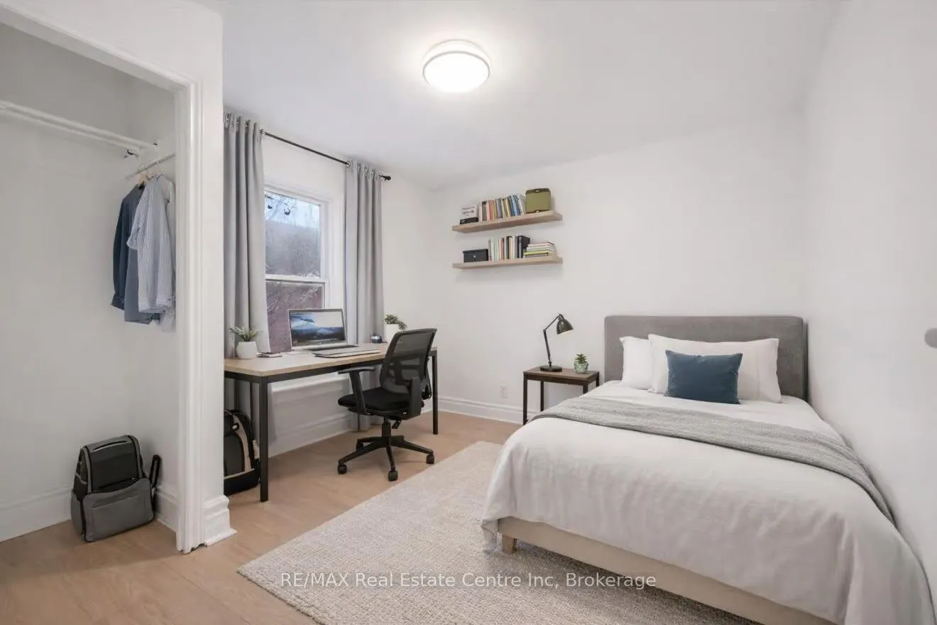 Photo 8 of 136 Paisley Street, Guelph, Downtown — HOMEH