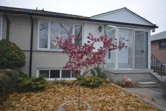 Photo 1 of Unit Upper, 19 Avondale Boulevard, Brampton, Avondale — HOMEH
