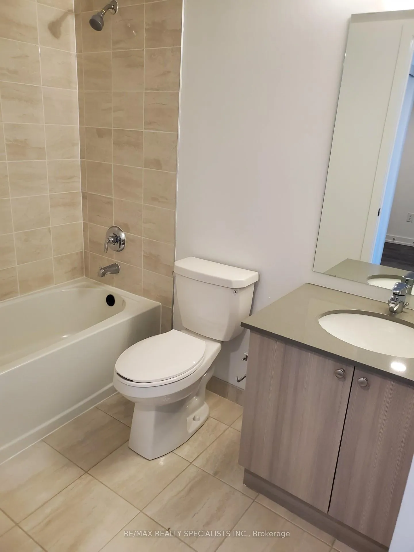 Photo 11 of Unit 1310, 1455 Celebration Drive, Pickering, Bay Ridges — HOMEH
