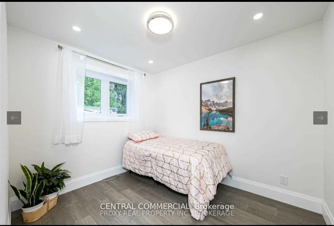 Photo 13 of Unit Main Floor, 38 Child Dr N, Aurora, Aurora Heights — HOMEH