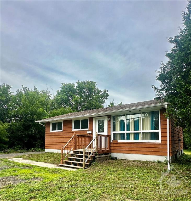 Photo 2 of 5437 Bank Street, Ottawa, Leitrim — HOMEH