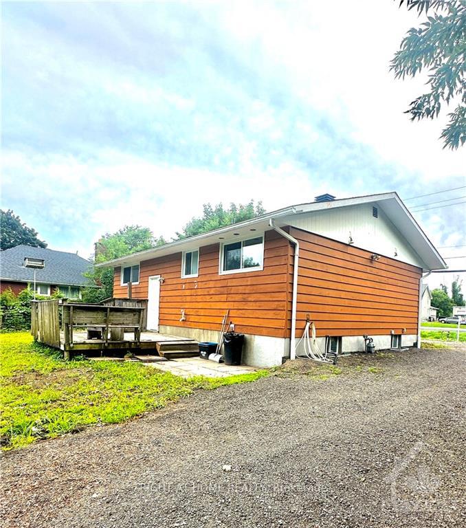 Photo 4 of 5437 Bank Street, Ottawa, Leitrim — HOMEH