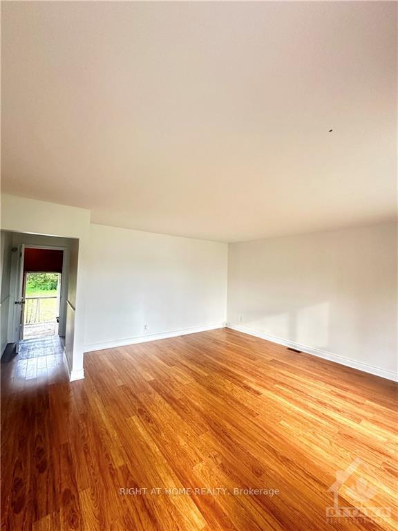 Photo 10 of 5437 Bank Street, Ottawa, Leitrim — HOMEH