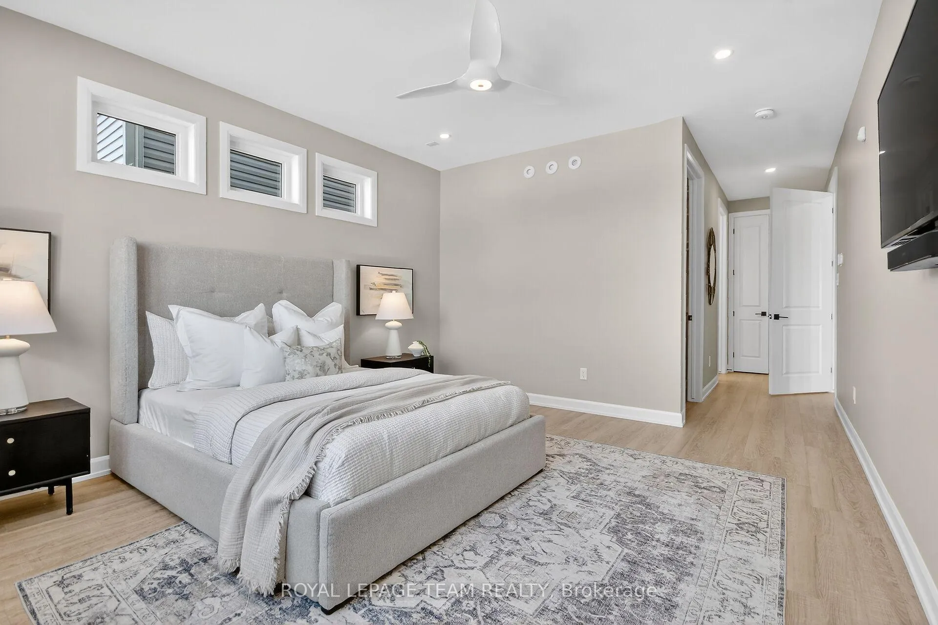 Photo 15 of 727 Coast Circle, Ottawa, Mahogany Community — HOMEH