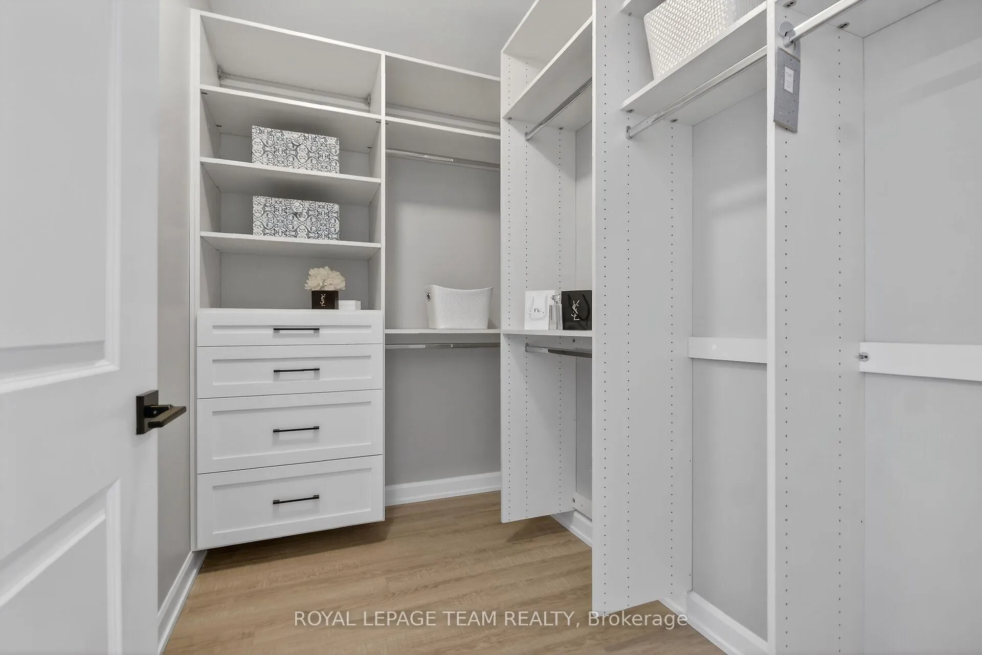 Photo 18 of 727 Coast Circle, Ottawa, Mahogany Community — HOMEH