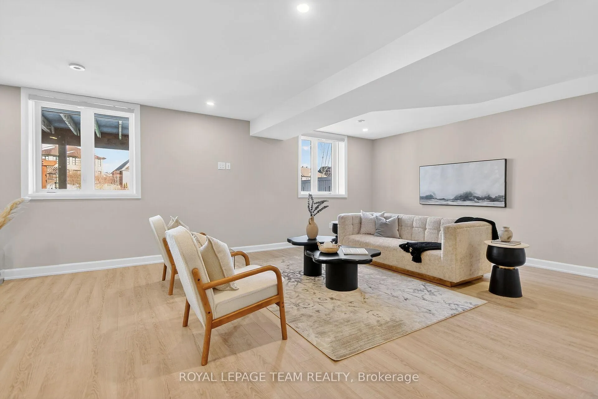 Photo 22 of 727 Coast Circle, Ottawa, Mahogany Community — HOMEH