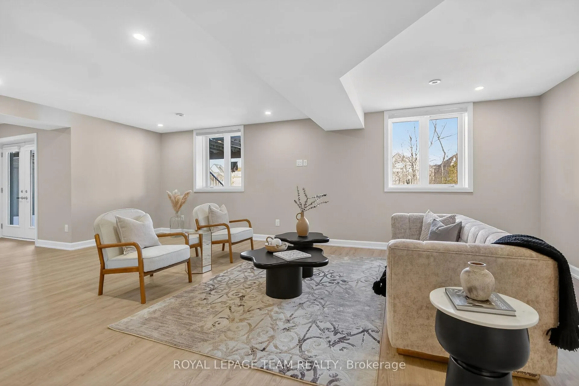 Photo 23 of 727 Coast Circle, Ottawa, Mahogany Community — HOMEH