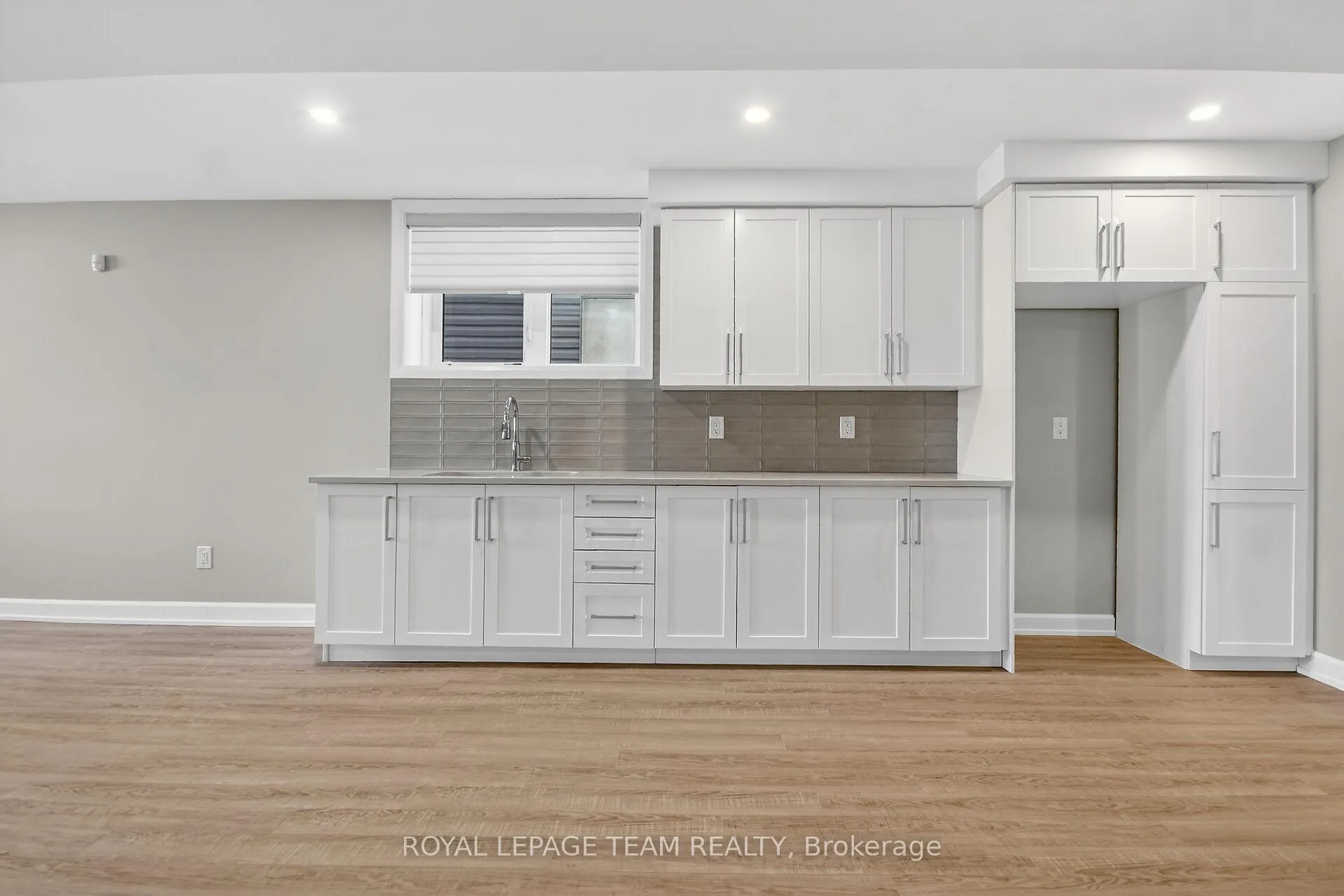 Photo 24 of 727 Coast Circle, Ottawa, Mahogany Community — HOMEH