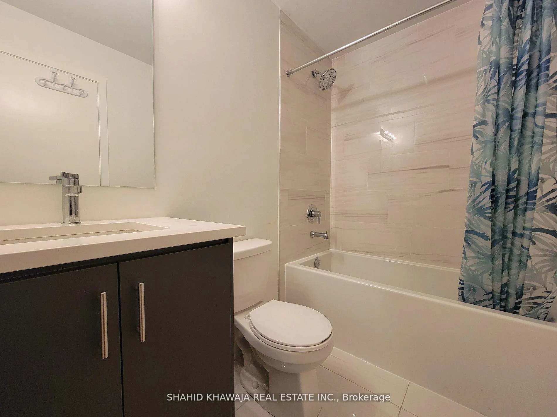 Photo 13 of Unit 304, 3401 Ridgeway Drive E, Mississauga, Erin Mills — HOMEH