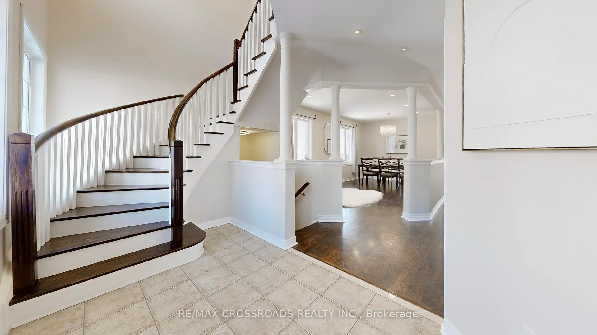 Photo 18 of 122 Destino Crescent, Vaughan, Vellore Village — HOMEH