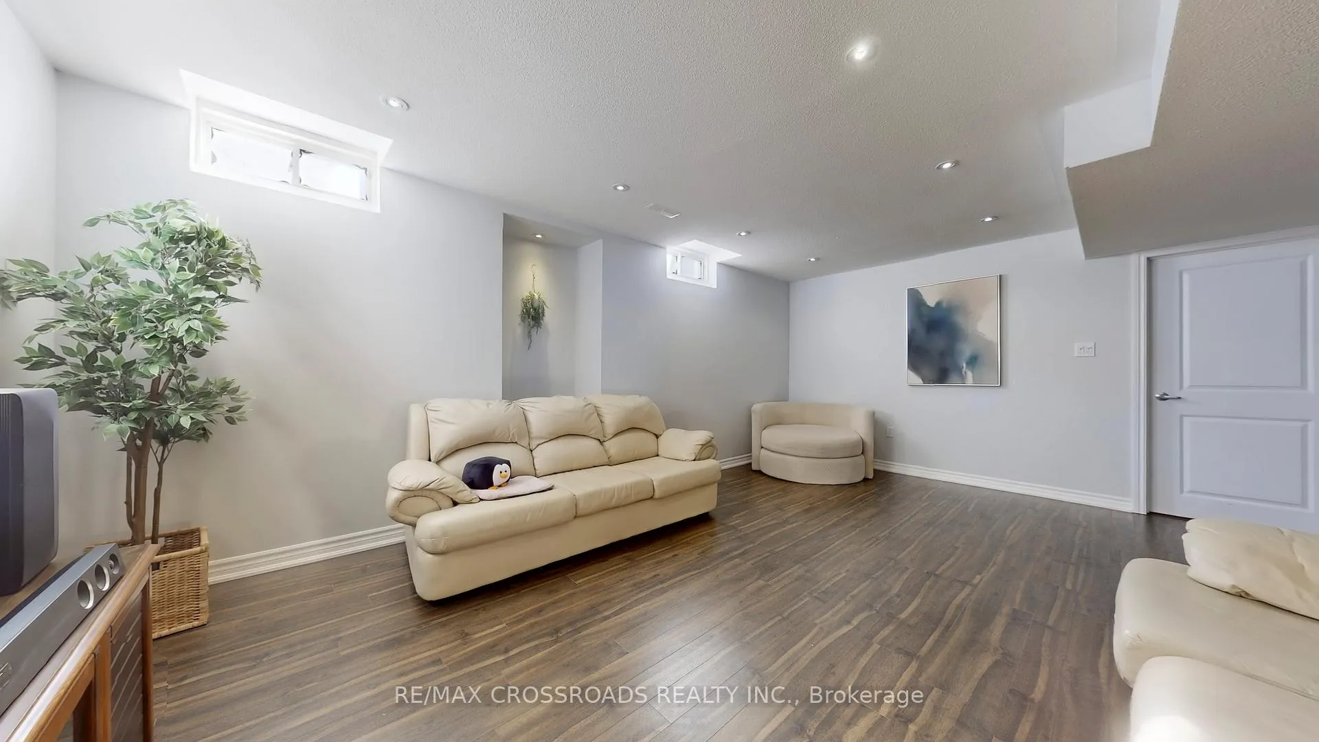 Photo 36 of 122 Destino Crescent, Vaughan, Vellore Village — HOMEH