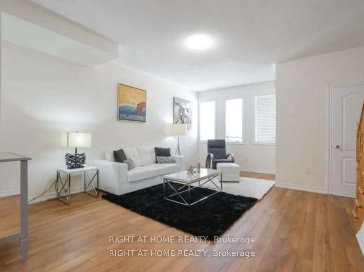 Photo 4 of 90 New Pines Trail, Brampton, Heart Lake East — HOMEH