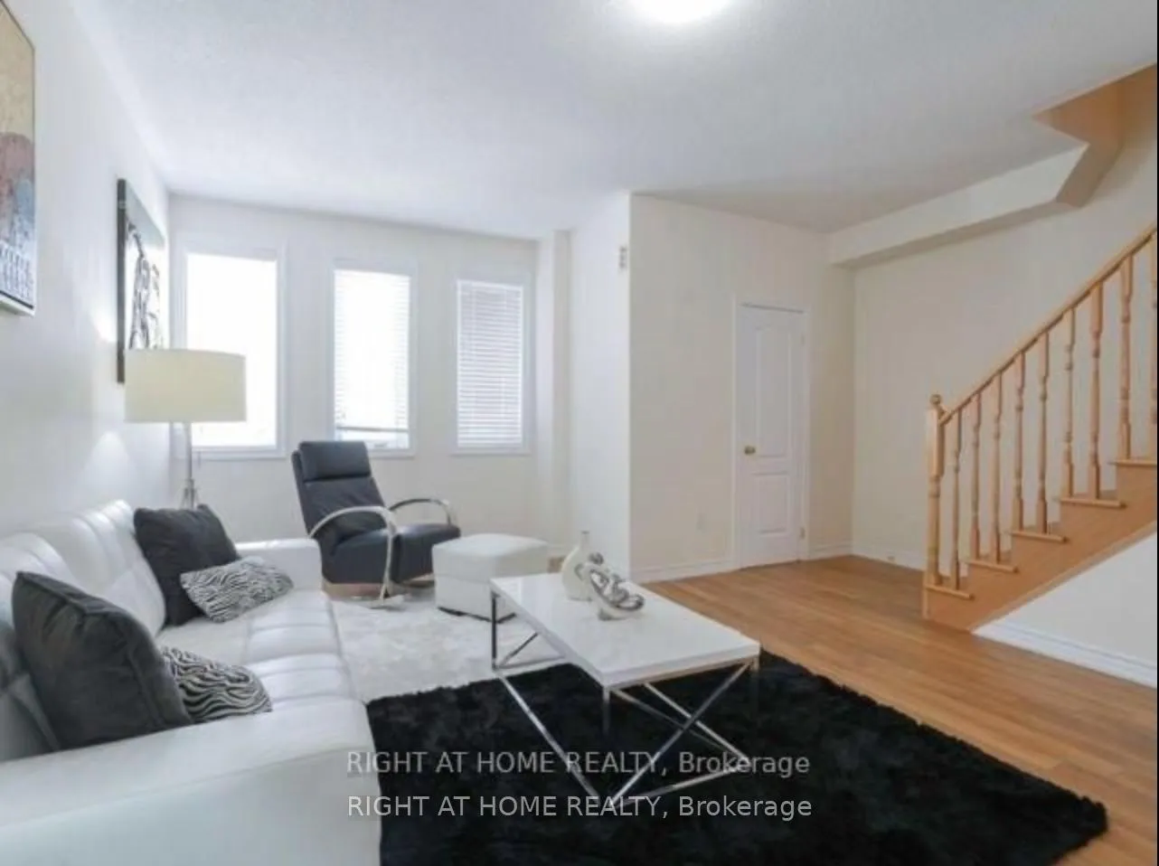 Photo 5 of 90 New Pines Trail, Brampton, Heart Lake East — HOMEH
