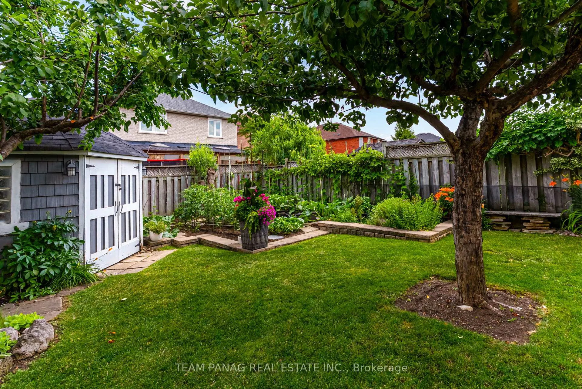 Photo 8 of 54 Loons Call Crescent, Brampton, Sandringham-Wellington — HOMEH